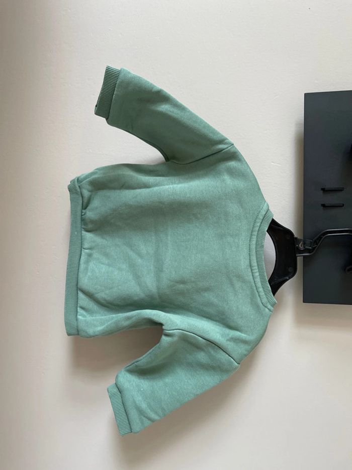 Pull fille très bon état Tape à l’œil taille 6 mois. - photo numéro 2