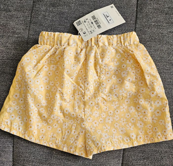 Short fleuries zara - photo numéro 4