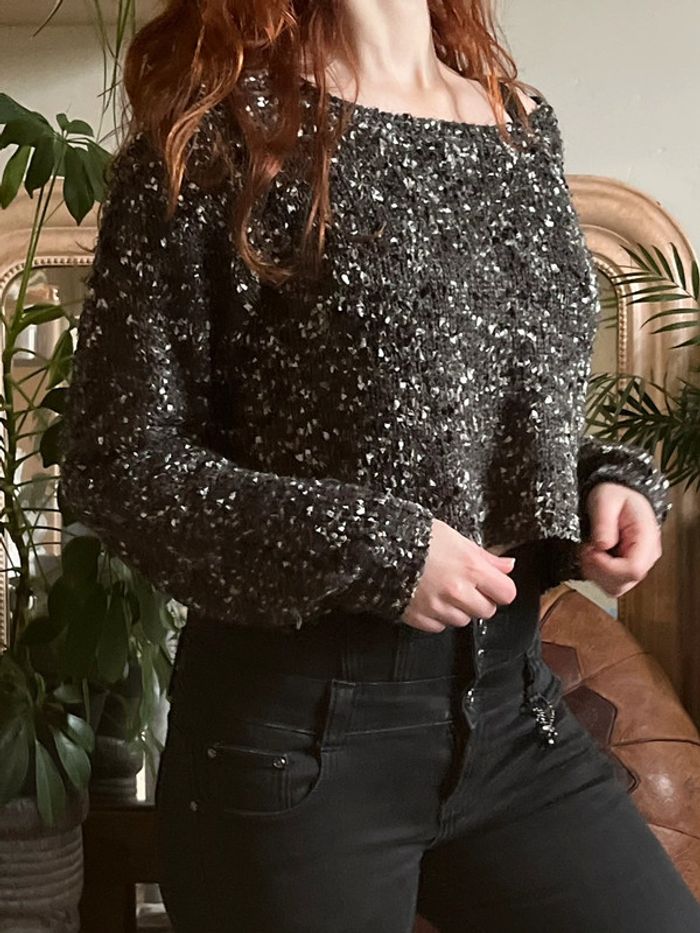 Pull crop en maille épaulés dénudées - noir, gris et blanc - photo numéro 6