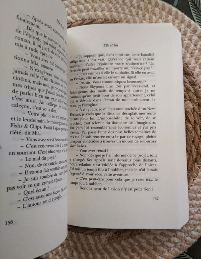 Livre Elle et Lui Marc Lévy - photo numéro 4
