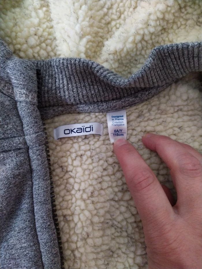 Gilet très chaud a capuche Okaïdi 6 ans - photo numéro 2
