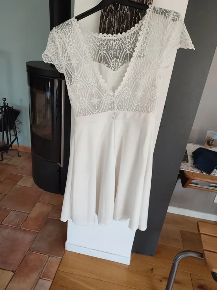 Robe patineuse dos nu - photo numéro 3