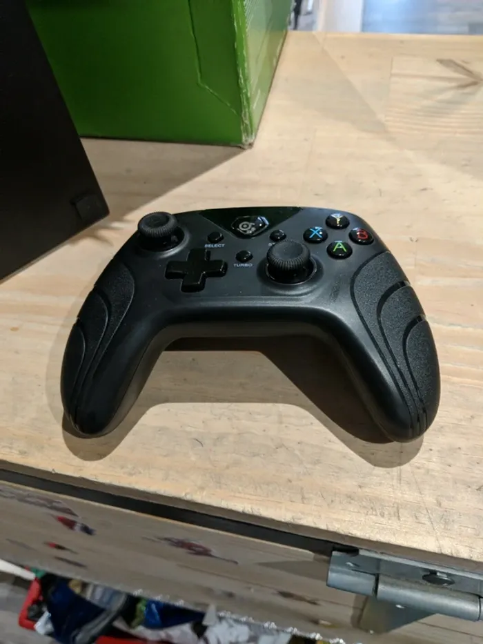 Xbox One en boîte + manette UnderControl - photo numéro 7