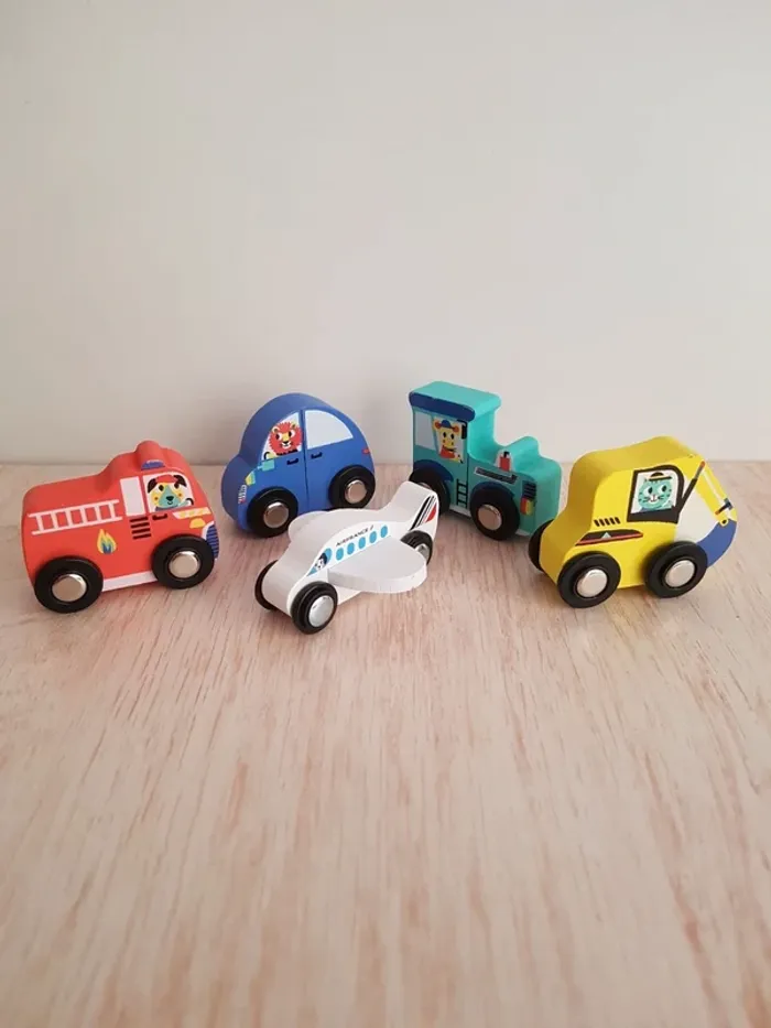 Voitures Auzou, totem et blocs de construction en bois - photo numéro 3