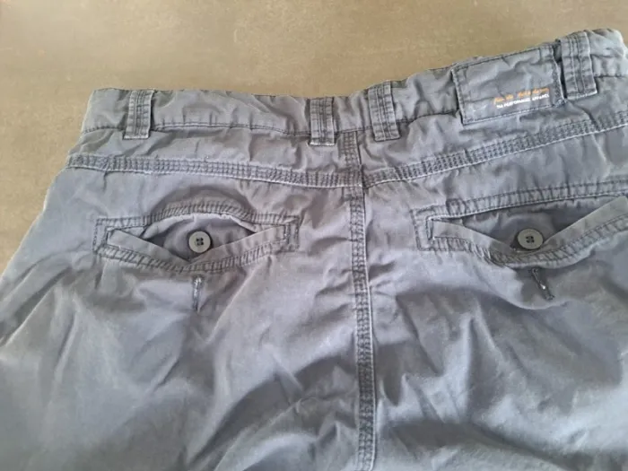 short bleu JBC taille 31 - photo numéro 2