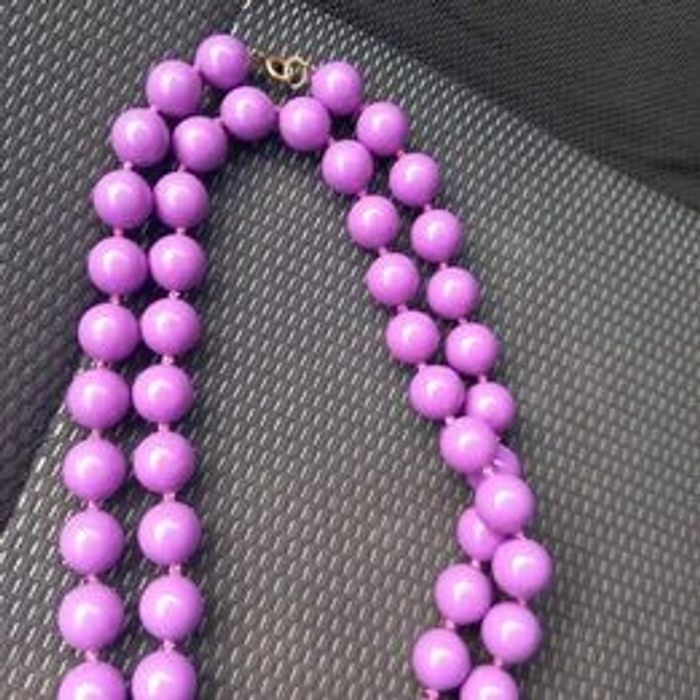 Sautoir avec perles violettes - photo numéro 3