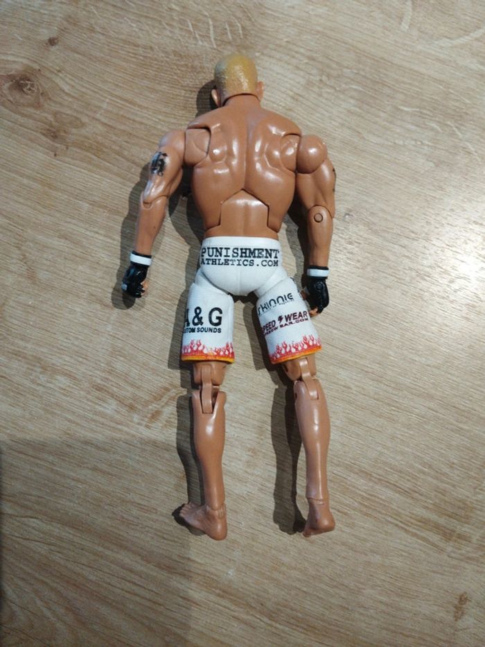 Tito Ortiz ufc figurine jakks 2009 - photo numéro 2