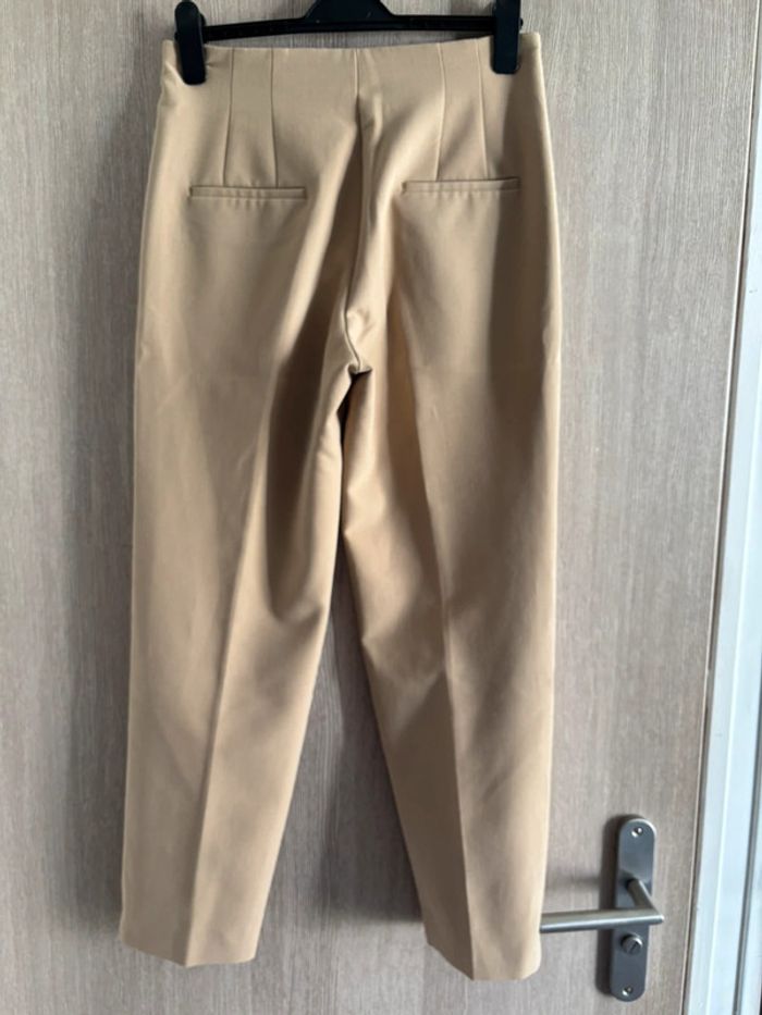 Sublime pantalon à pince 7/8eme beige - Zara - T36 - photo numéro 6