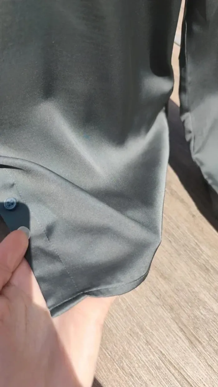 Chemise vert foncé satinée T38 - H&M - photo numéro 7