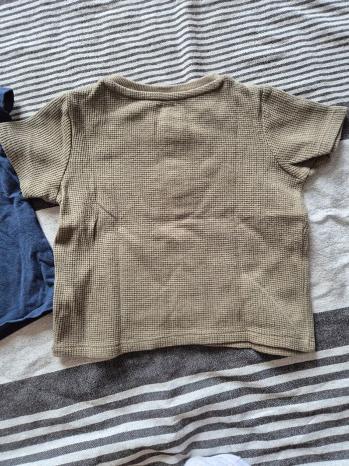 Lot de 2 t shirts kiabi - photo numéro 4