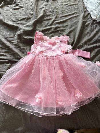 Jolie robe de fête 80