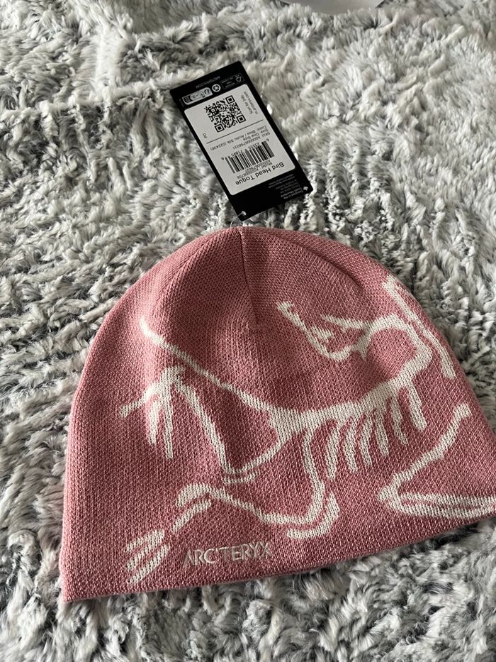 Bonnet Arc’teryx – Coloris Rose – Neuf avec Étiquette - photo numéro 4
