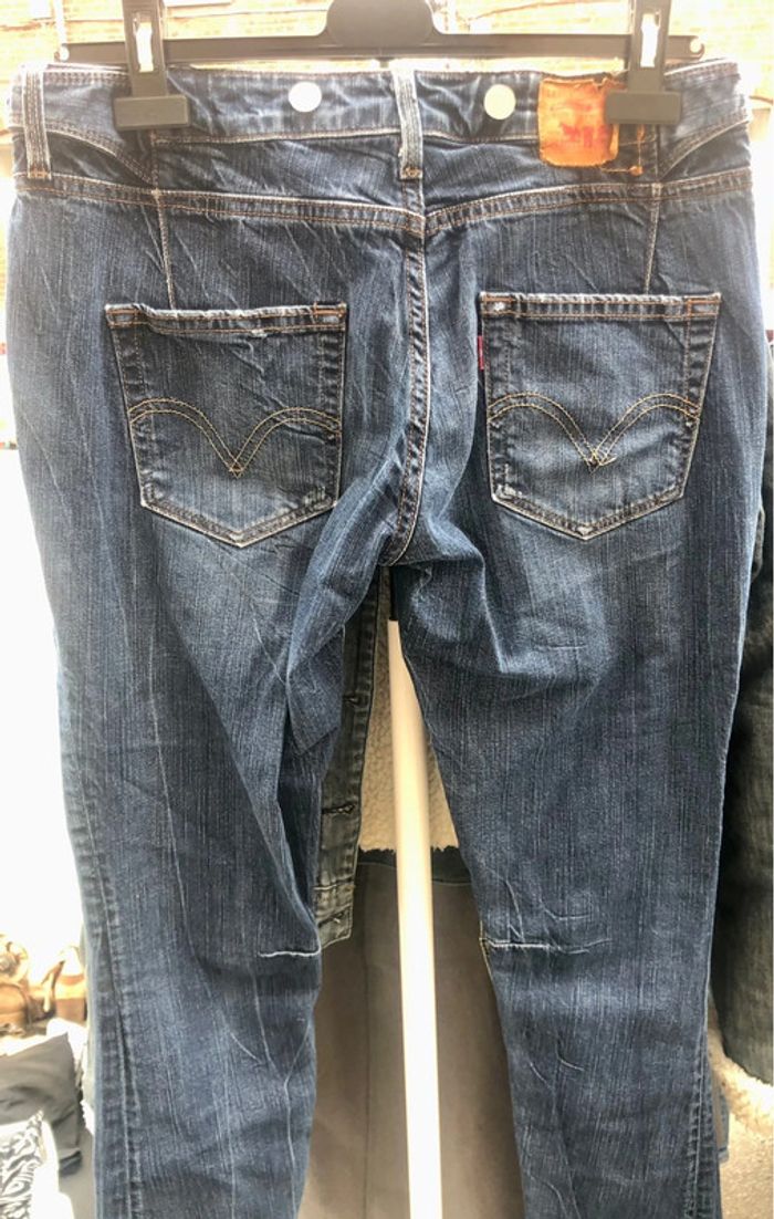 Taille femme Levis - photo numéro 2