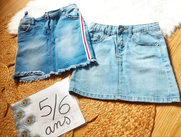 Lot jupes en jean 5/6ans