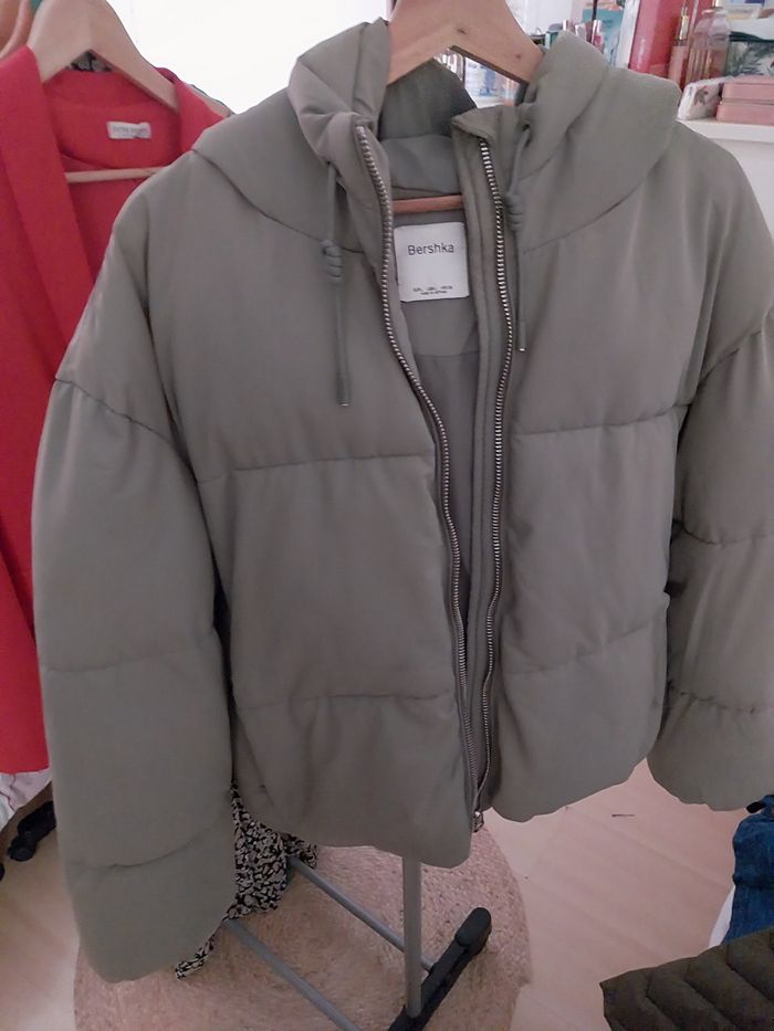 Doudoune Bershka kaki - photo numéro 4