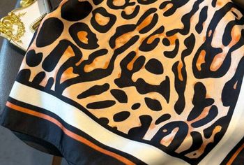 Foulard imprimé léopard tendance