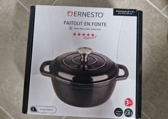 Cocotte en fonte NEUVE