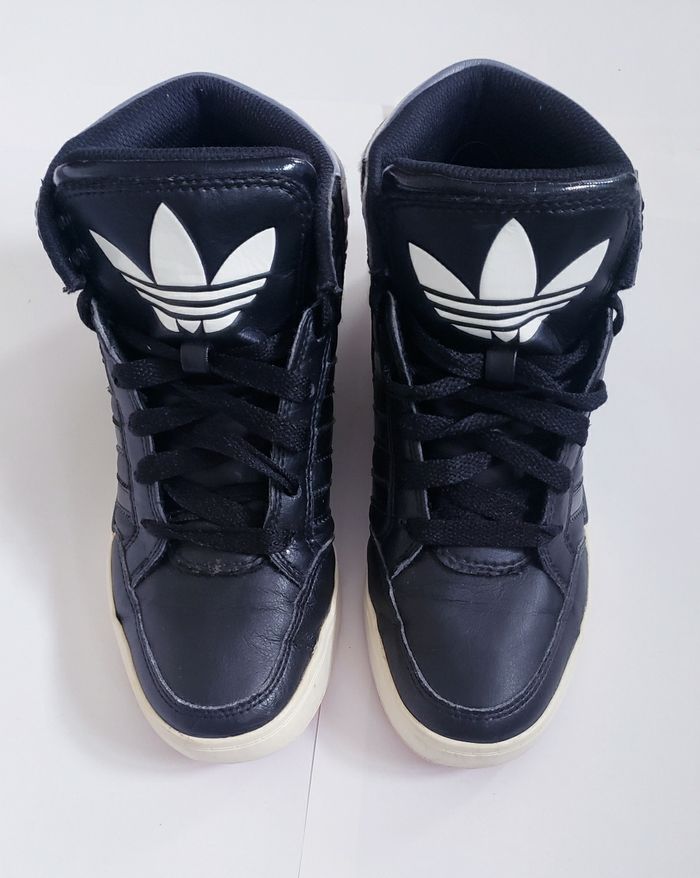 Chaussures de Sport Adidas pour Femme Baskets Taille 36 - photo numéro 2