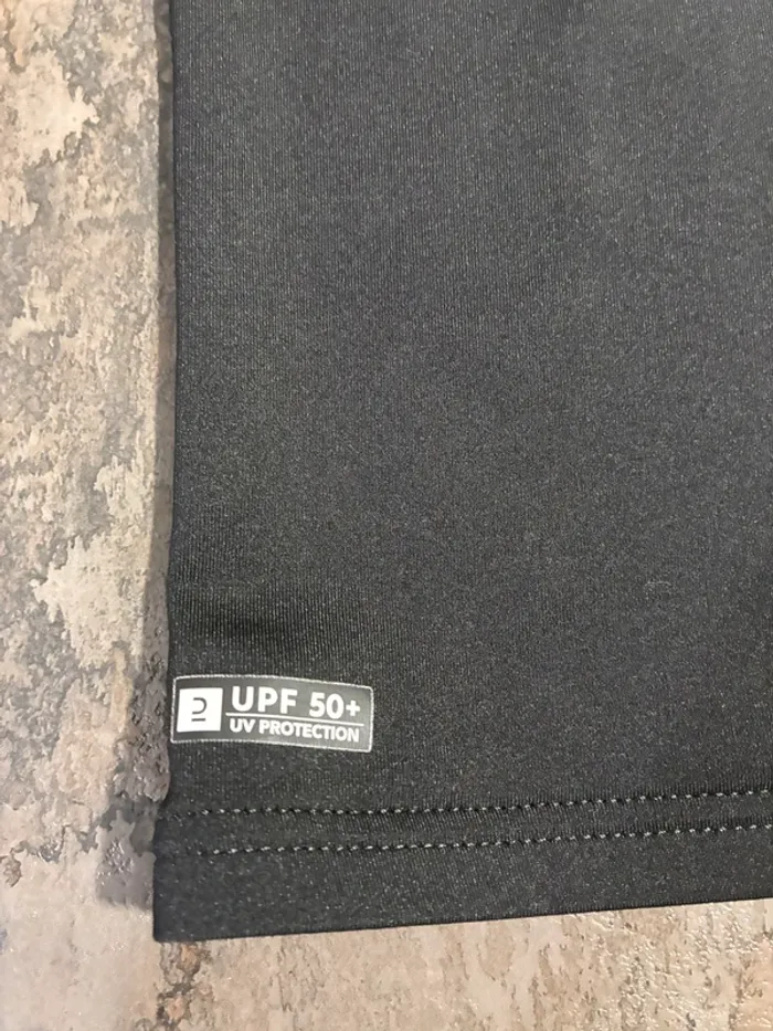 Maillot anti UV 9/10 ans - photo numéro 2