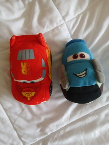 Peluches cars