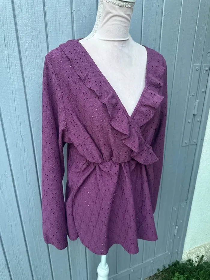 Blouse manches longues violette à volants décolleté 42/XL - photo numéro 2