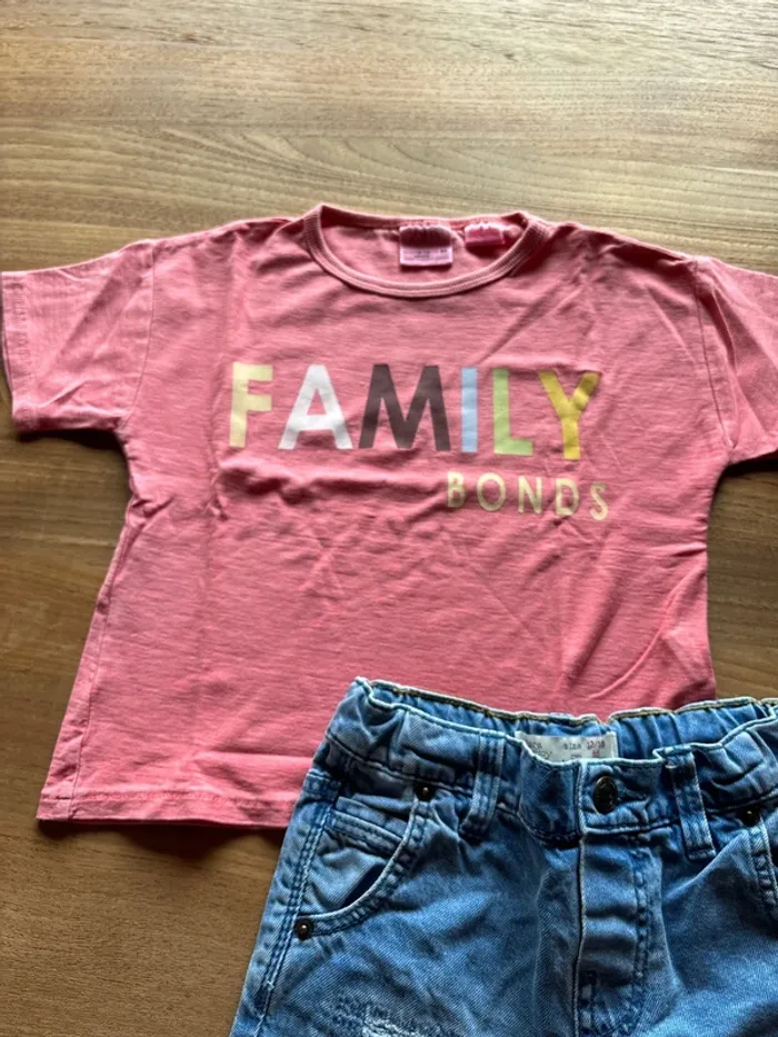 Tee shirt / Bermuda en jeans Zara Taille 12/18 mois - photo numéro 2