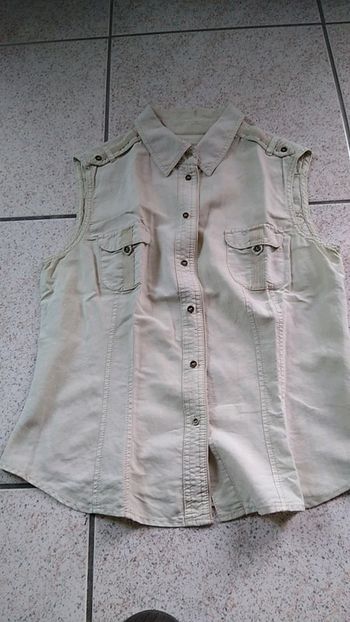 Chemise sans manche yessica taille 38 de couleur beige