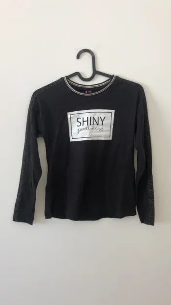 Tte shirt manche longue noir pailleté