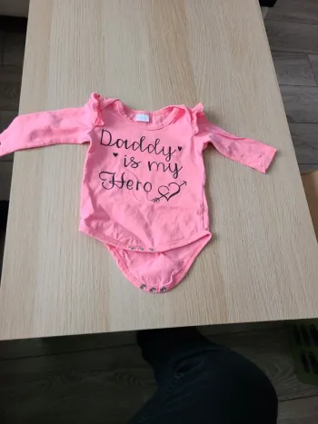 Body " papa est mon heros"