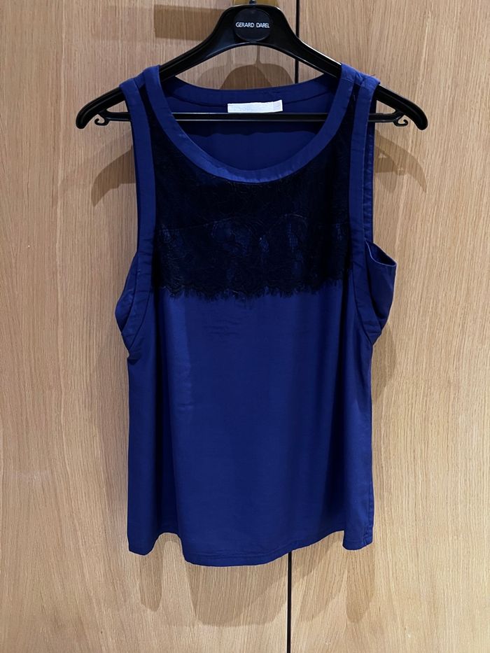 Top See U Soon  bleu marine dentelle noire