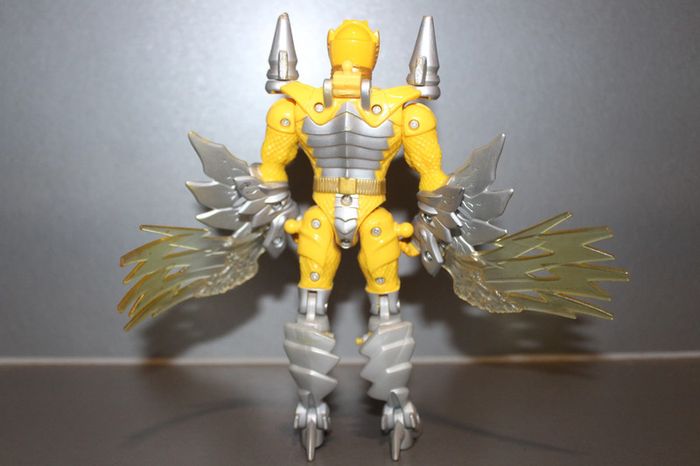 Figurine Yellow Ranger - Power Rangers Mystic Force - photo numéro 3