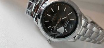 Jolie montre Rolex neuf