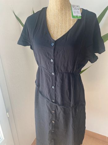Robe noir courte taille 40 à boutons robe chemise avec ceinture