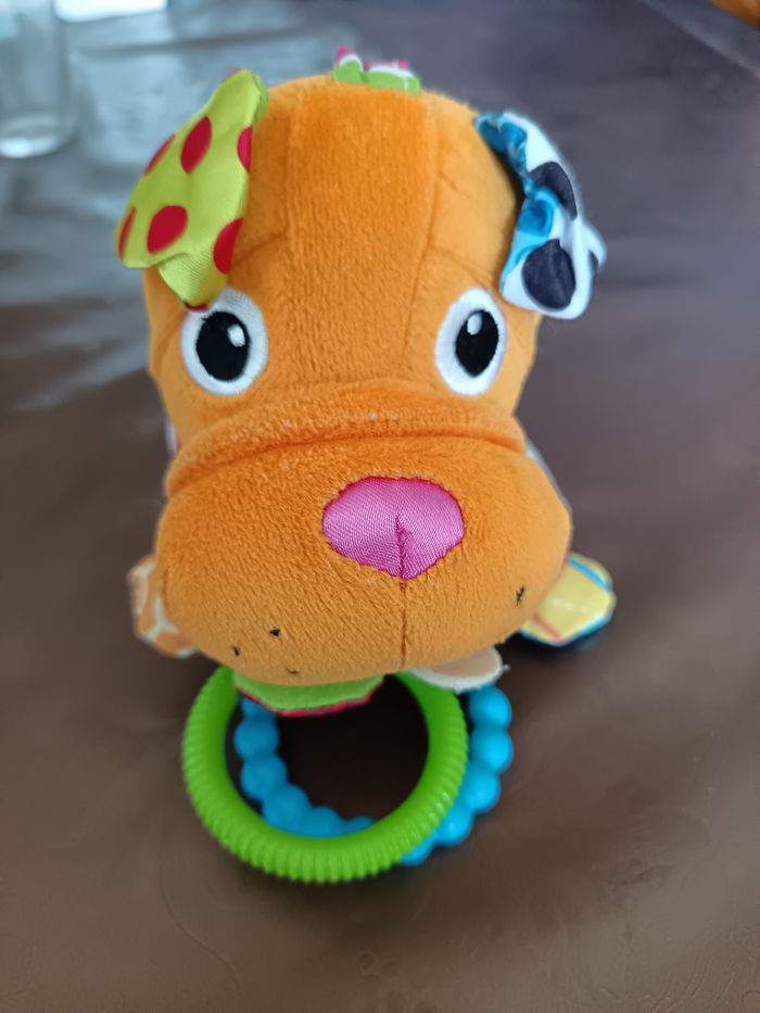 Peluche d'Eveil Vibrante Chien Shiver de TOMY - photo numéro 2