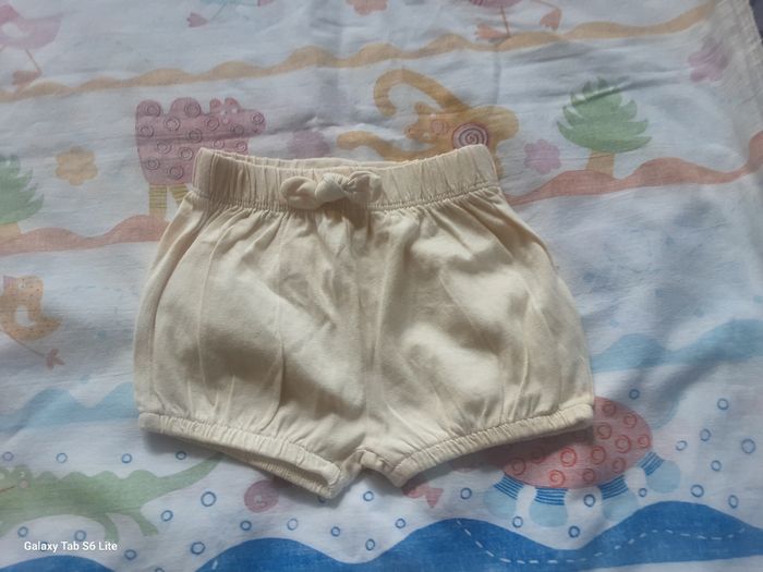 Shorts bébé  fille  3mois - photo numéro 2