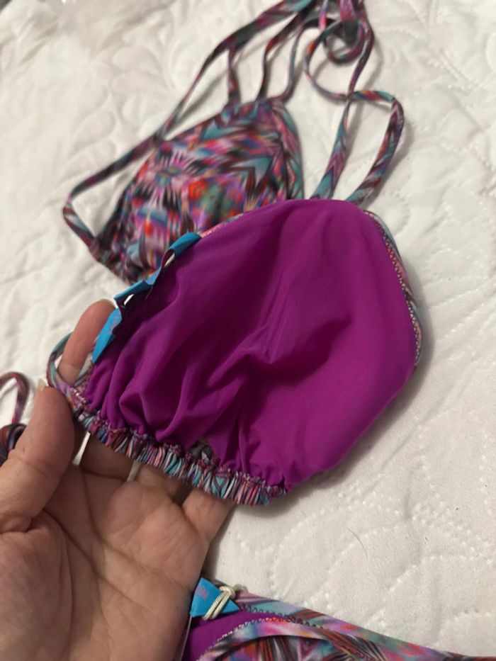 Maillot triangle Matthew Williamson – violet/bleu psychédélique – taille EU 36/38 - photo numéro 6