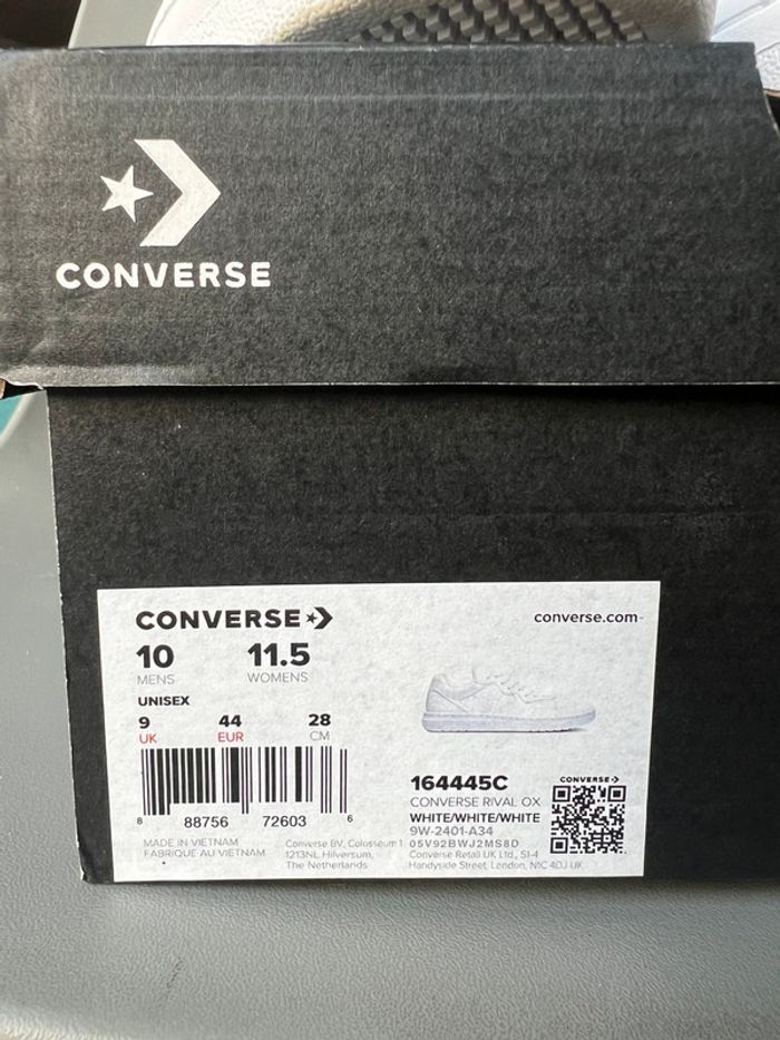 Basket Converse taille 44 - photo numéro 2