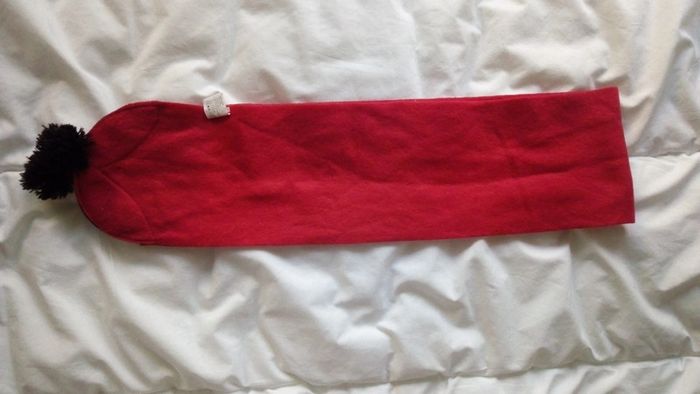 Echarpe à pompon rouge - photo numéro 3
