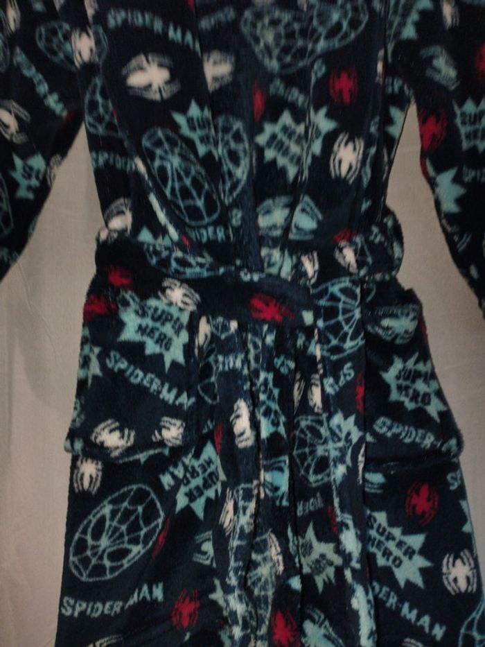 Peignoir Marvel 4/5 ans - photo numéro 2