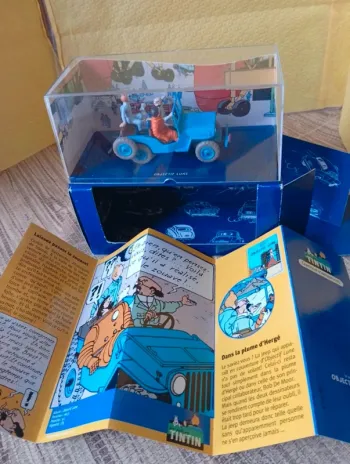 En voiture Tintin objectif Lune Hergé moulinsart 2001