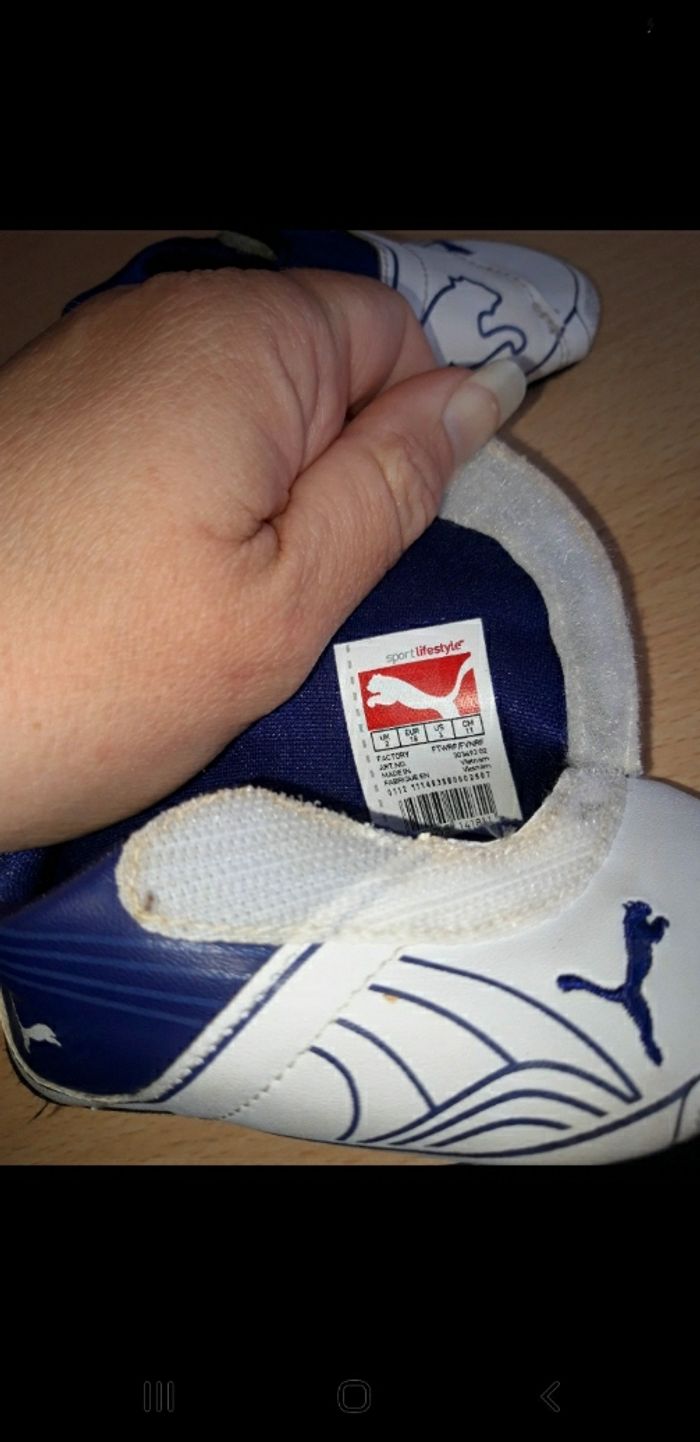 Baskets Puma taille 18 - photo numéro 3