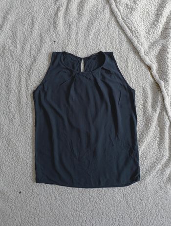 Débardeur bleu marine Vero Moda – coupe fluide chic