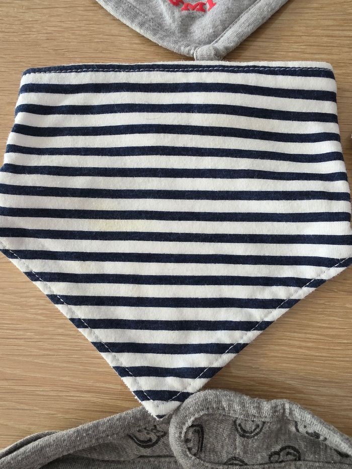 Bavoir - photo numéro 4