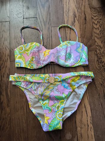 Maíllot de bain risk taille 38 et 90c