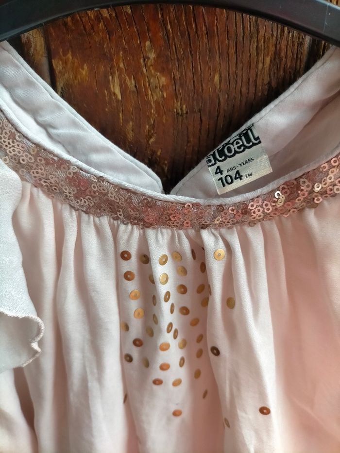 Très belle robe TAO 4 ans - photo numéro 2