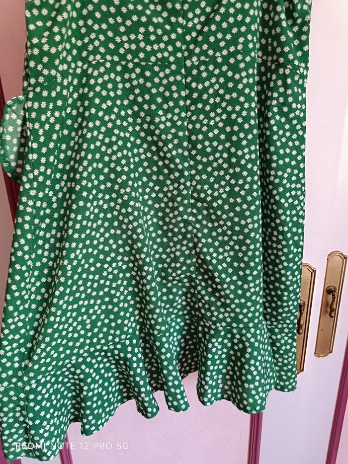 Robe verte à bretelles T.XL (42) J.Riu - photo numéro 7