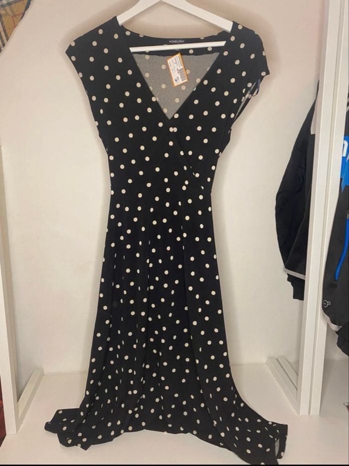 Robe à pois noir et blanche - photo numéro 2