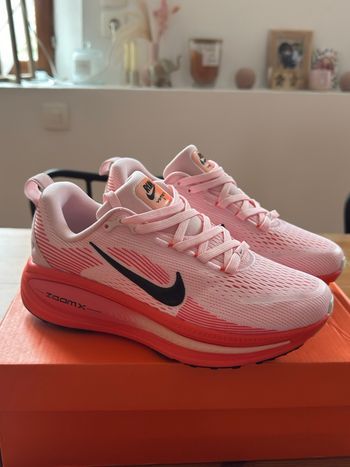 Nike Vomero 18