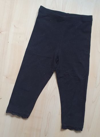 Legging 3/4 noir avec finition dentelle niveau bas-jambes (4 ans) / Gémo