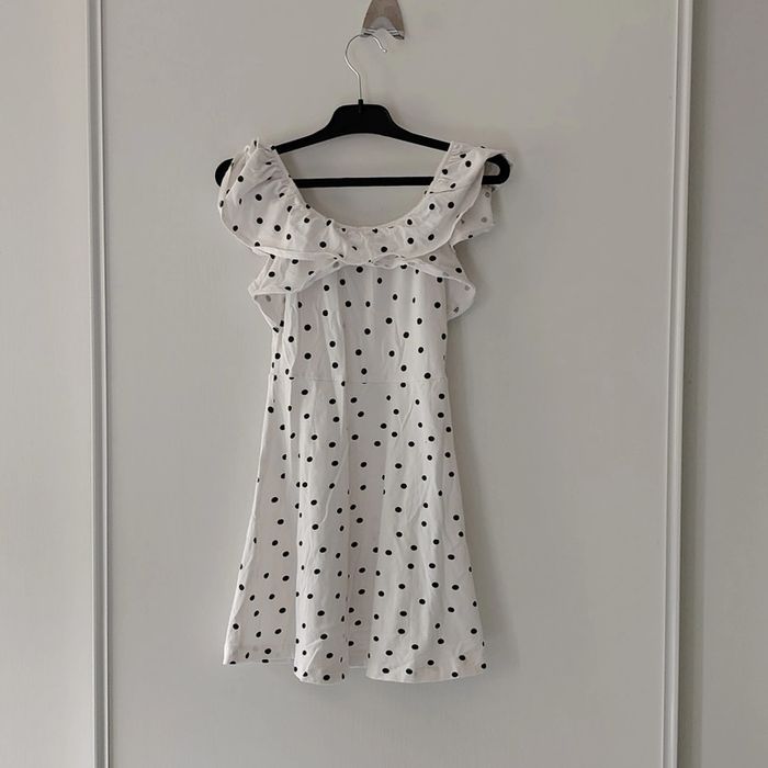 Robe blanche à pois kiabi 8 ans - photo numéro 3